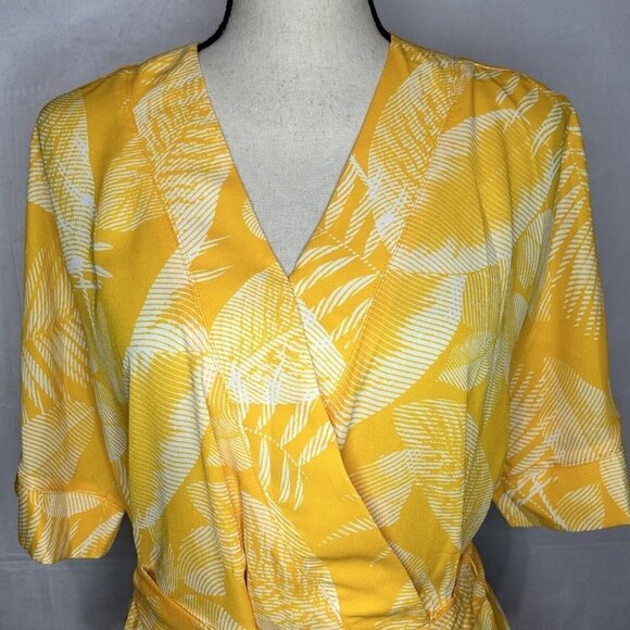 Worthington Blouse Womens Sash Tie Waist Faux Wrap Yellow White Sz M - Picture 2 of 8